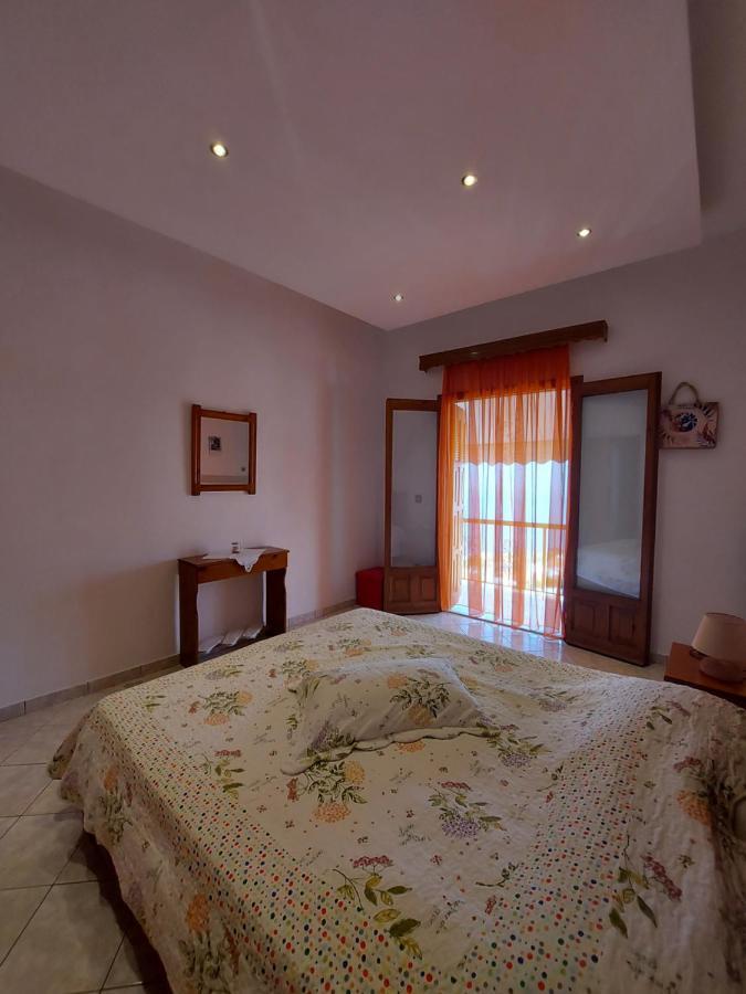 George'S Apartment Λουτράκι Εξωτερικό φωτογραφία