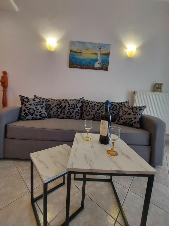 George'S Apartment Λουτράκι Εξωτερικό φωτογραφία